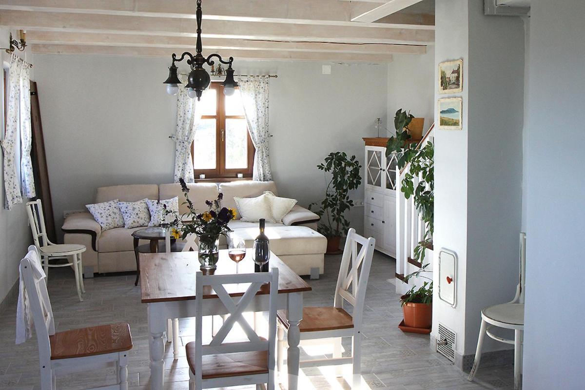 Casa Beata Vila Lesencetomaj Exterior foto